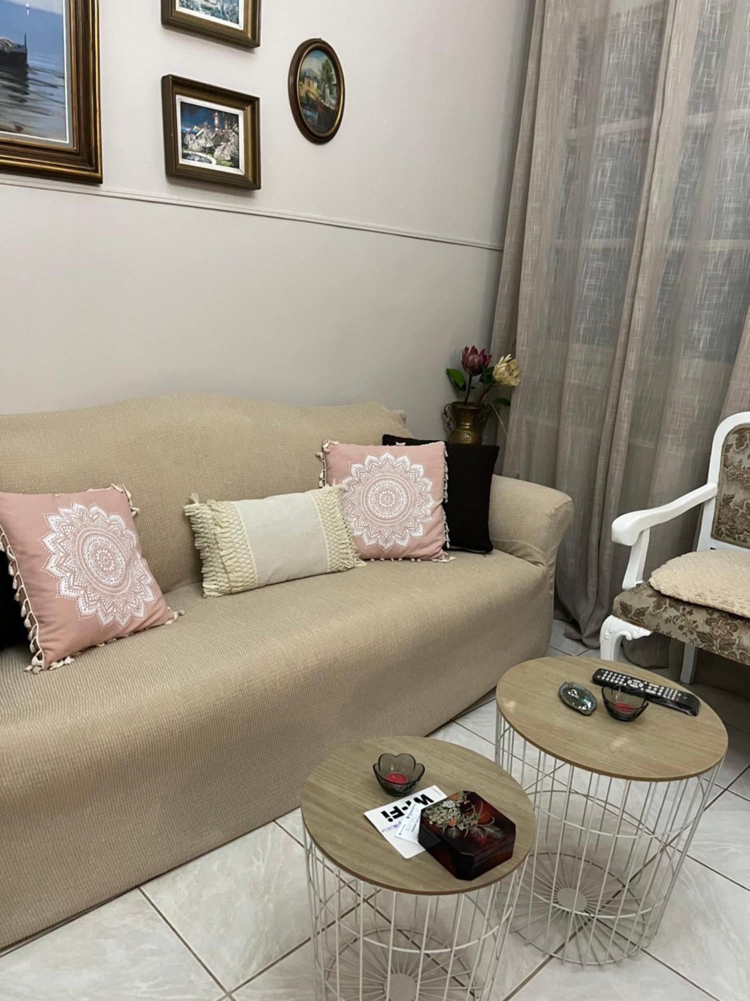 Giannoulis House 2 Vintage Apartment เปรเวซา ภายนอก รูปภาพ